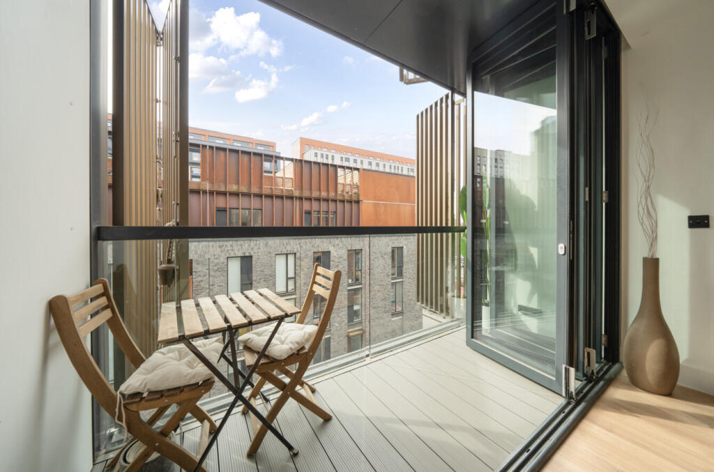 Burton Place, Manchester, Greater Manchester photo 4