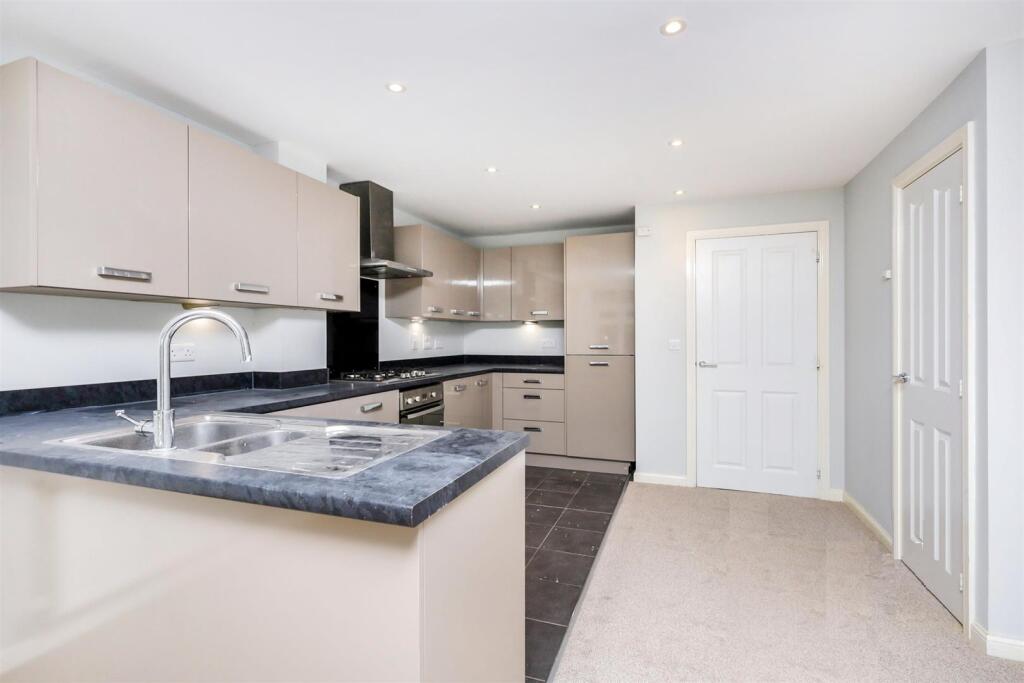 House in Brighton - View 5