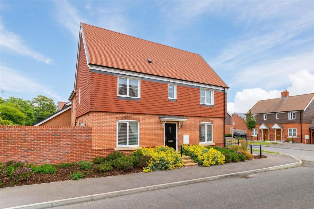 Main image of property: Begonia Gate, Worthing