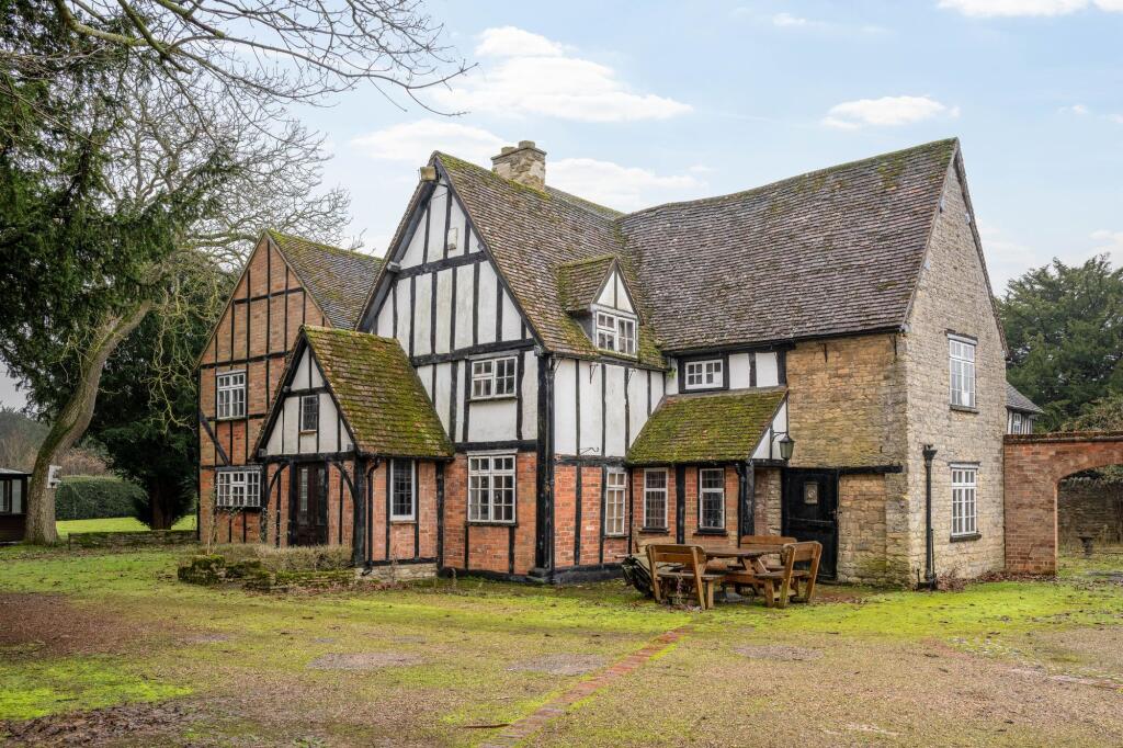 Main image of property: Box End Road, Kempston, MK43