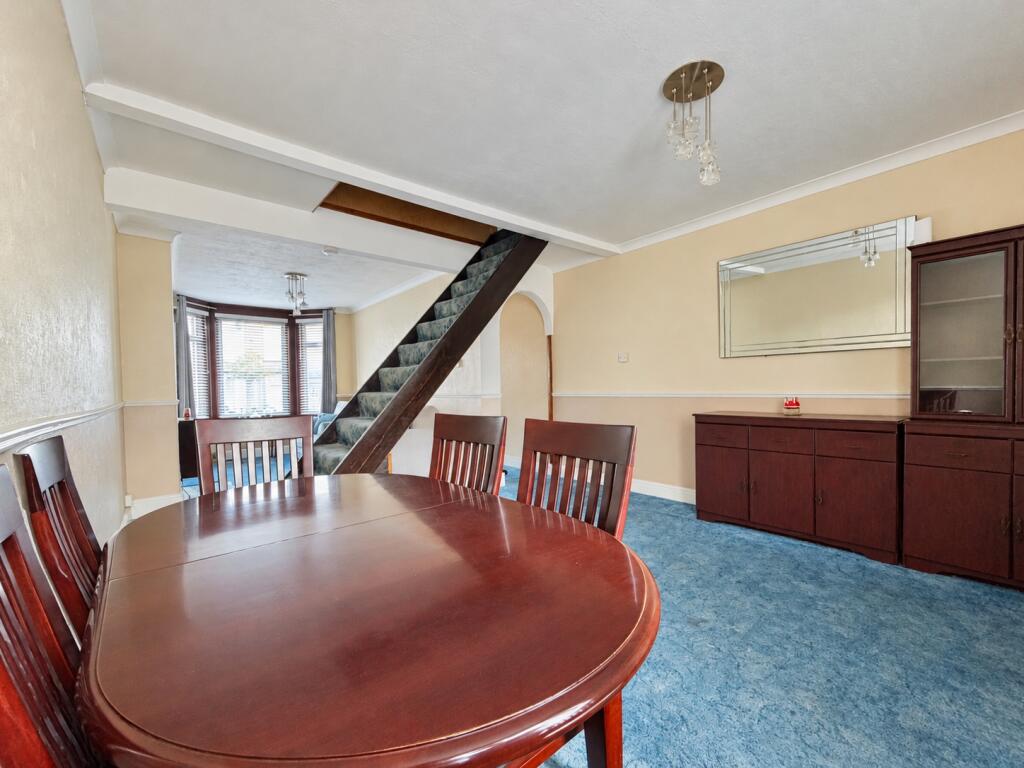 House in Watford - View 5