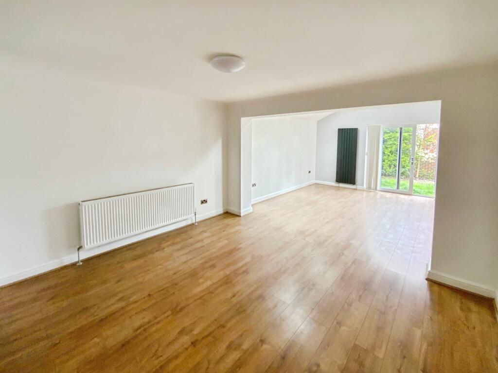 House in Hull - More