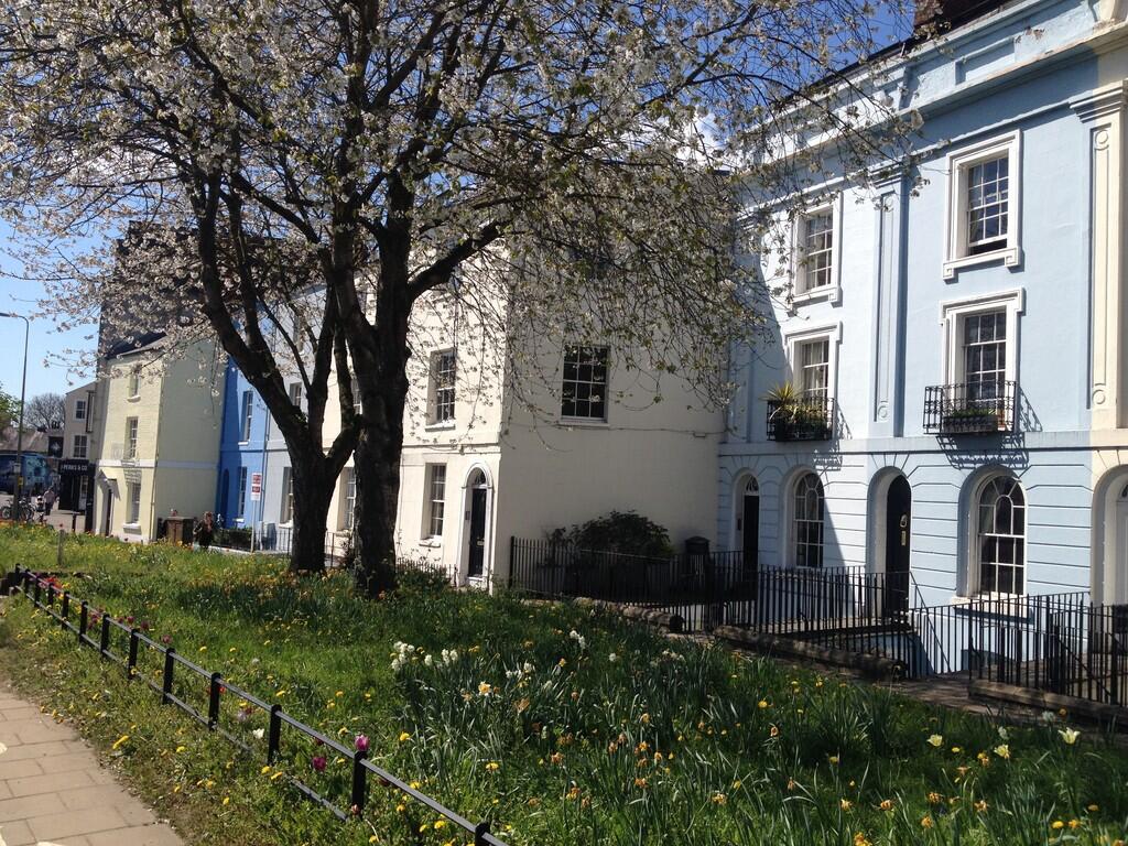 Main image of property: London Place, Oxford