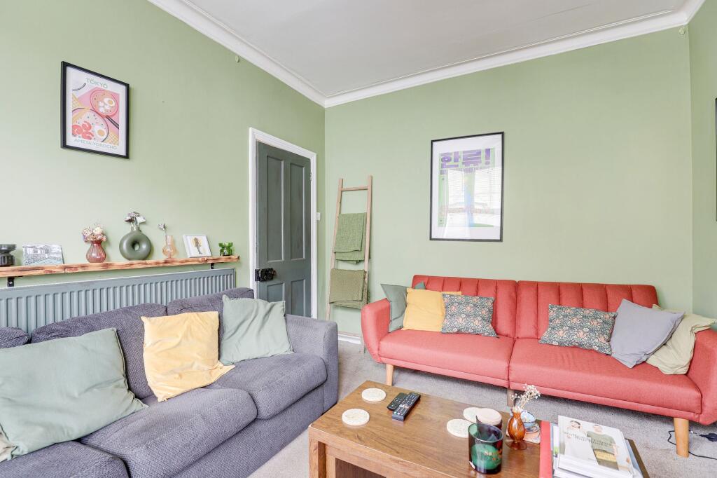 3 bedroom terraced house for sale in Woolmer Road, Nottingham, NG2 - View 5