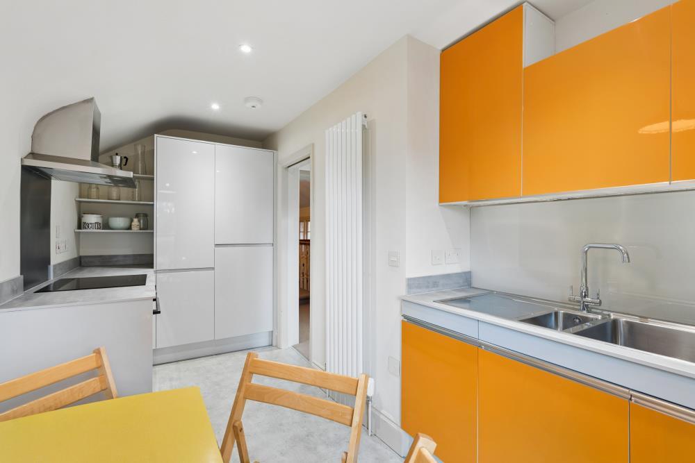 Apartment in Oxford - View 3