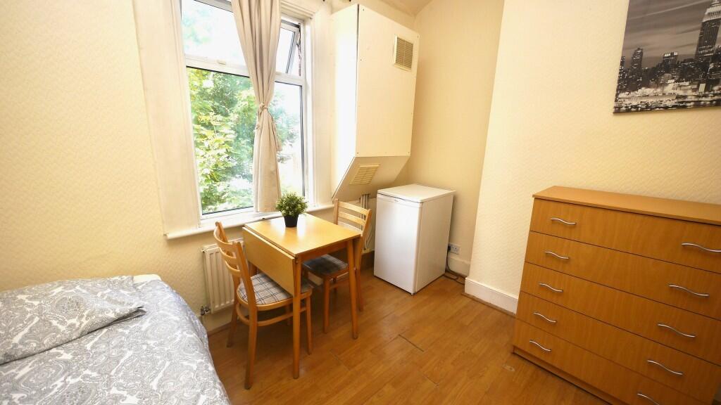 1 bedroom house of multiple occupation for rent