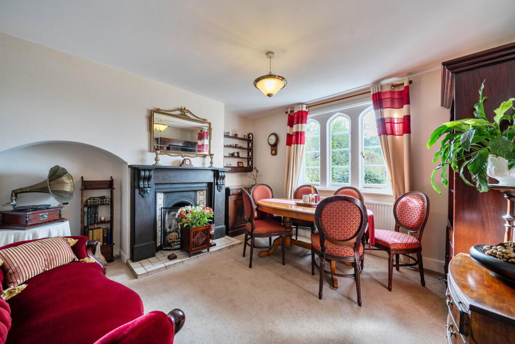 House in Ferndown - View 4