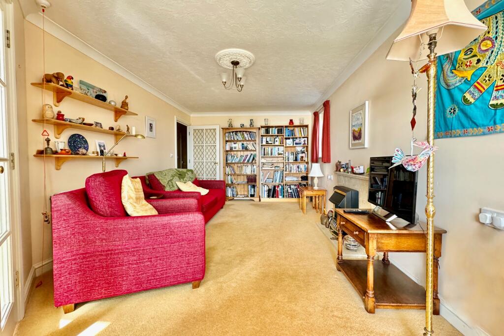 Apartment in Swanage, Dorset - View 4