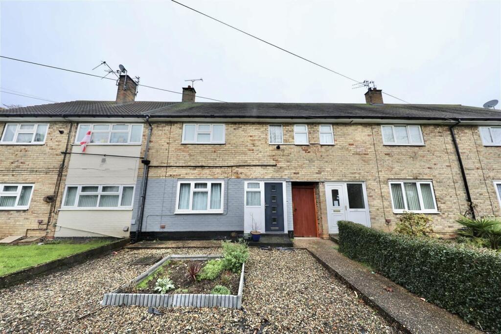 Main image of property: Holderness Road, Hull