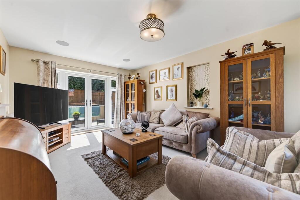House in Stevenage - More
