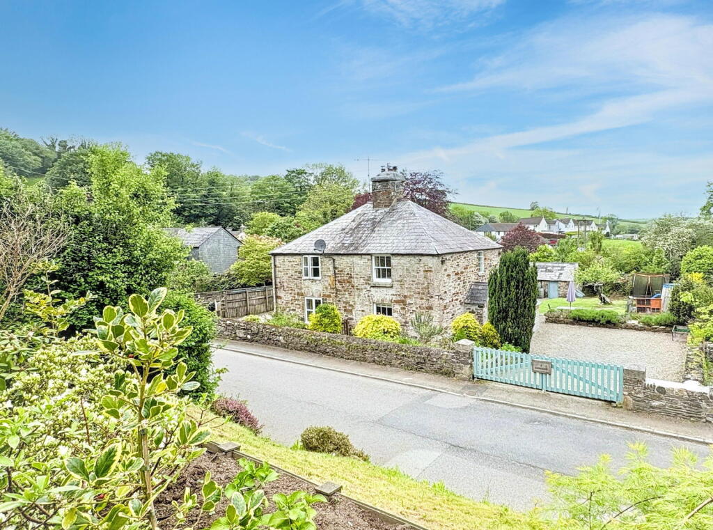 Main image of property: 2 Sunnyside, Chillaton...