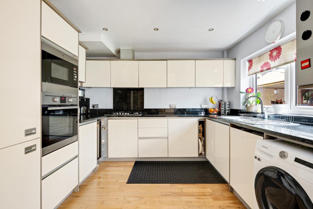 Darent Mead, Sutton at Hone, Dartford, Kent, DA4 9EH - View 5