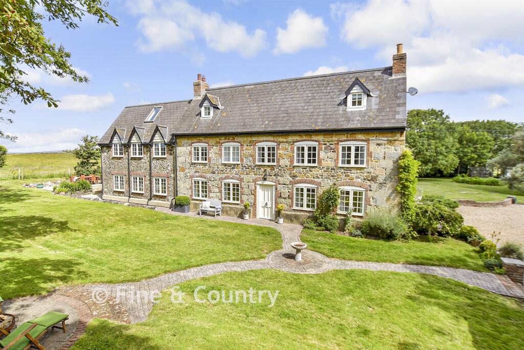 House in Brighstone, Isle of Wight - View 2