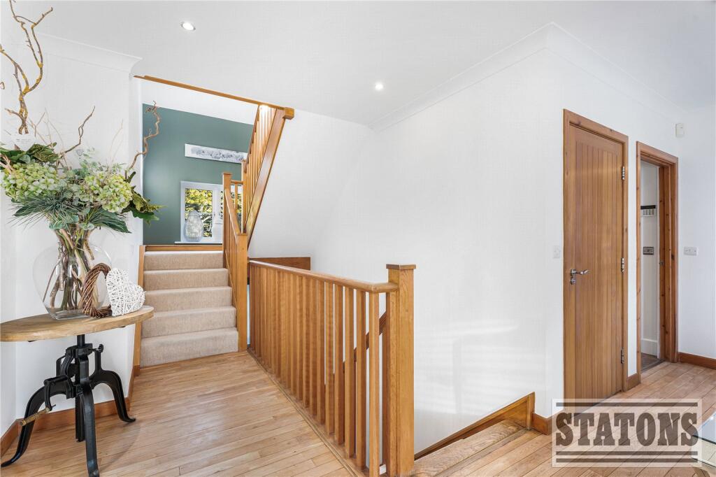 House in Enfield - View 2