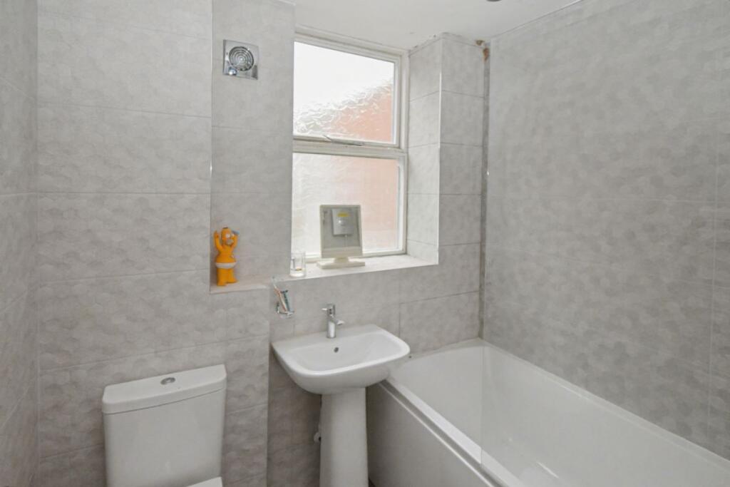 Additional image 13 of Flat 3 Oakhurst, 30 Anchorage Road, Sutton Coldfield, West Midlands, B74 2PL