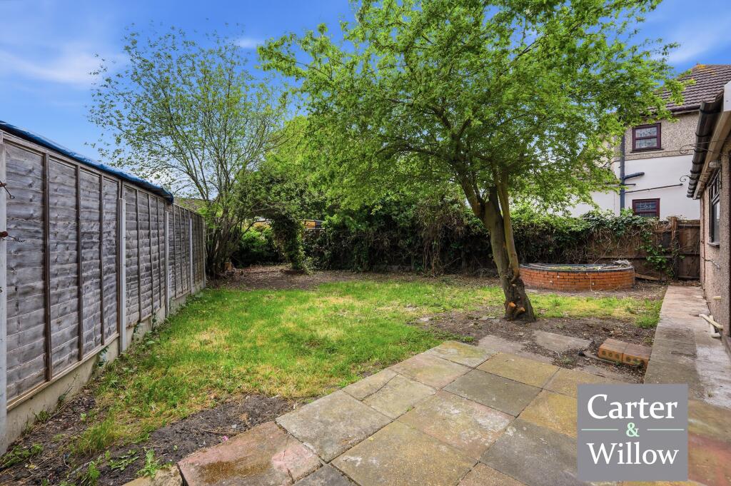 Hardie Road, Dagenham photo 3