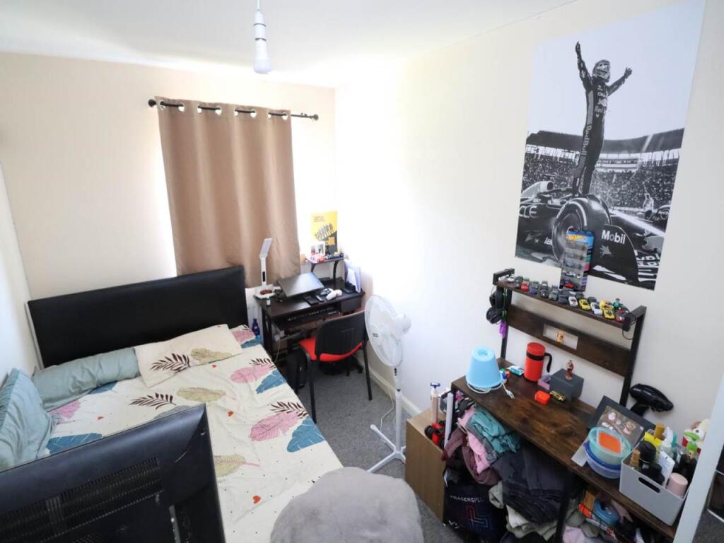 Aviation Avenue, Hatfield, Hertfordshire - View 3