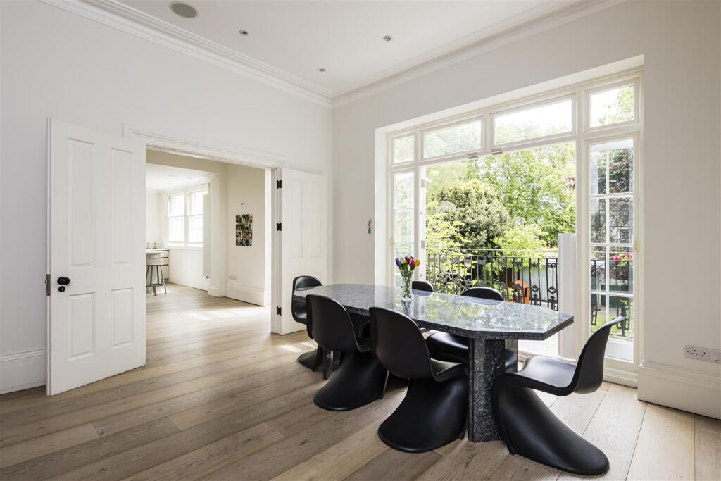 Norfolk Road, St Johns Wood, NW8 - More