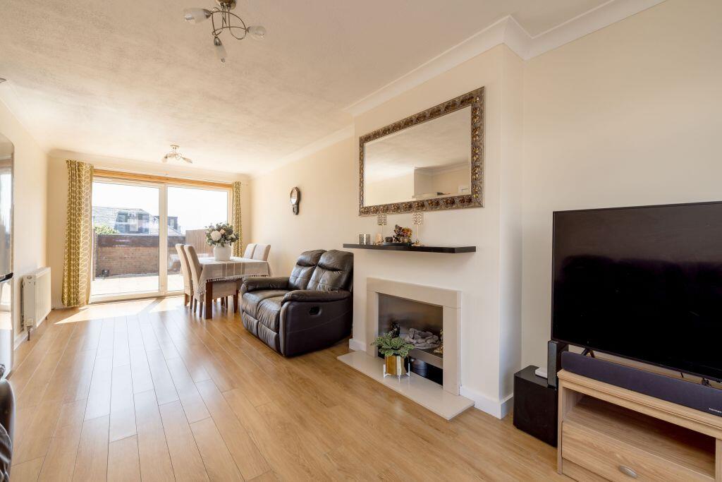 12 Pearce Grove, Corstorphine, Edinburgh, EH12 8SP photo 4