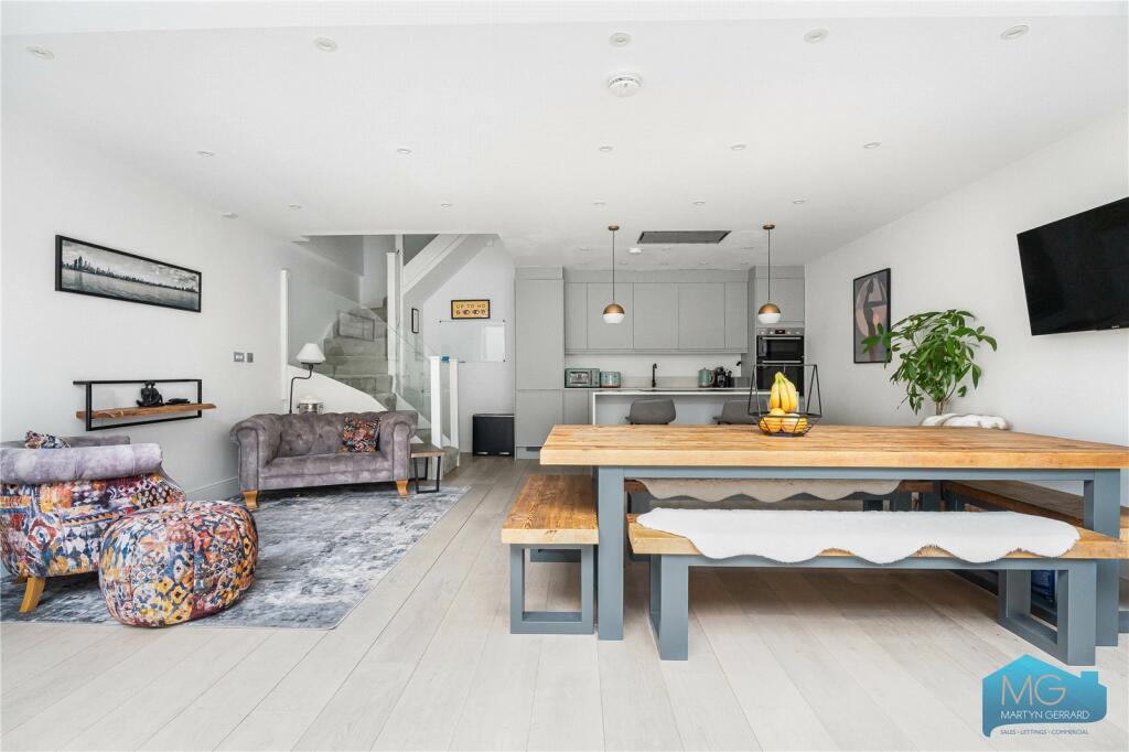 Main image of property: Brownlow Road, London, N11