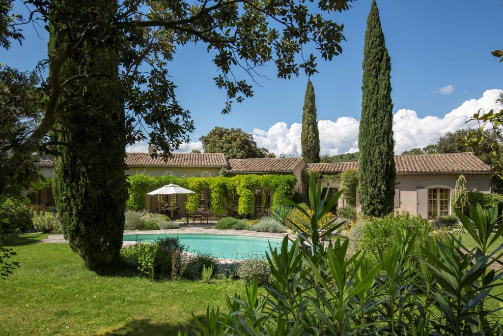 Main image of property: Provence-Alps-Cote d`Azur, Bouches-du-Rhône, Cassis