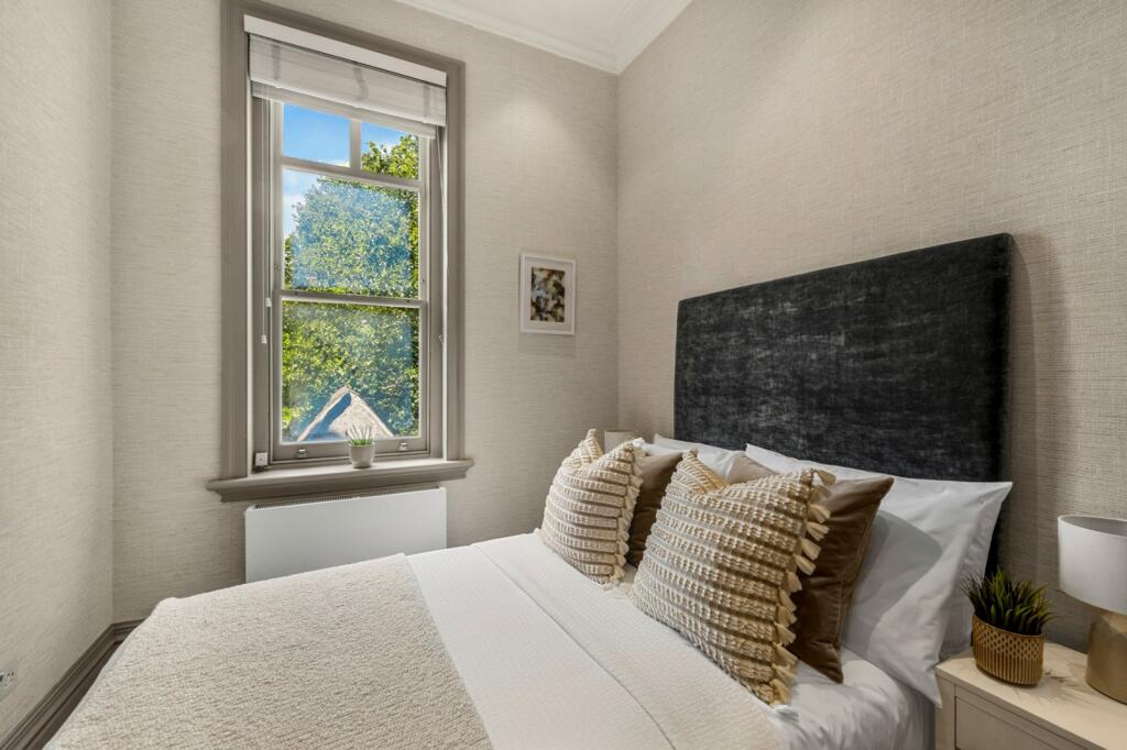 Apartment in London - View 4