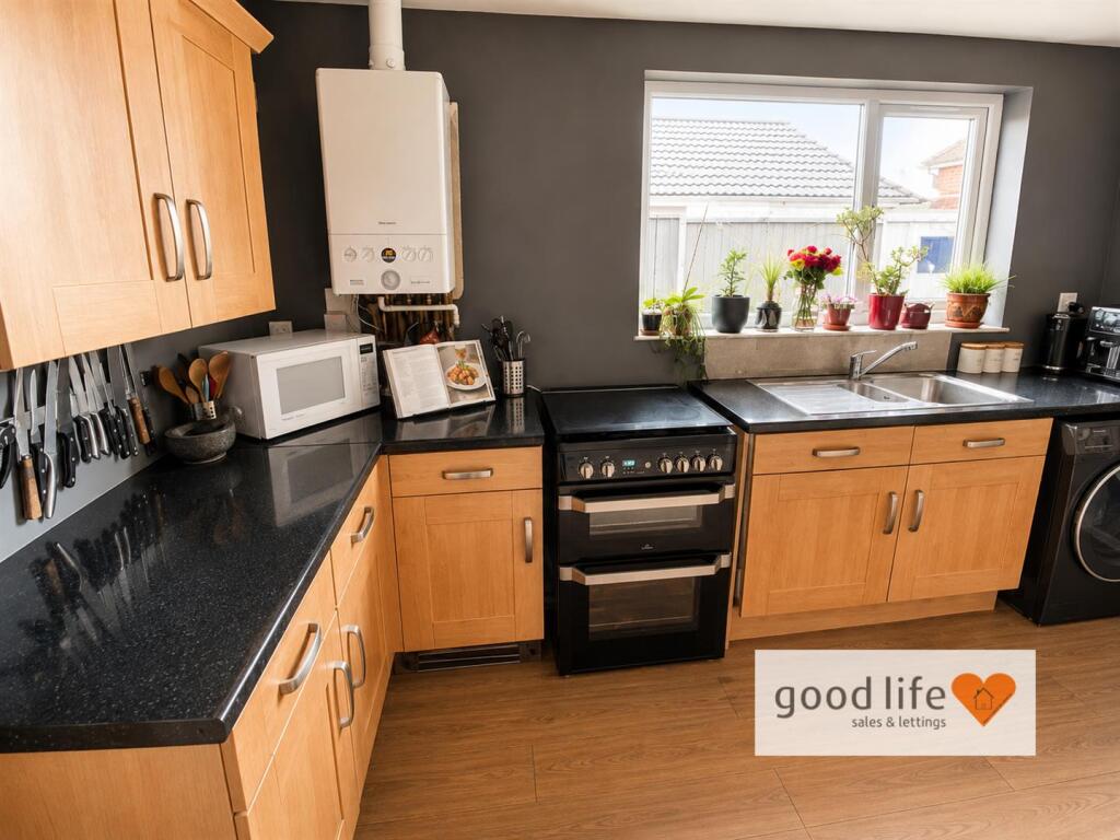 House in Sunderland - View 4