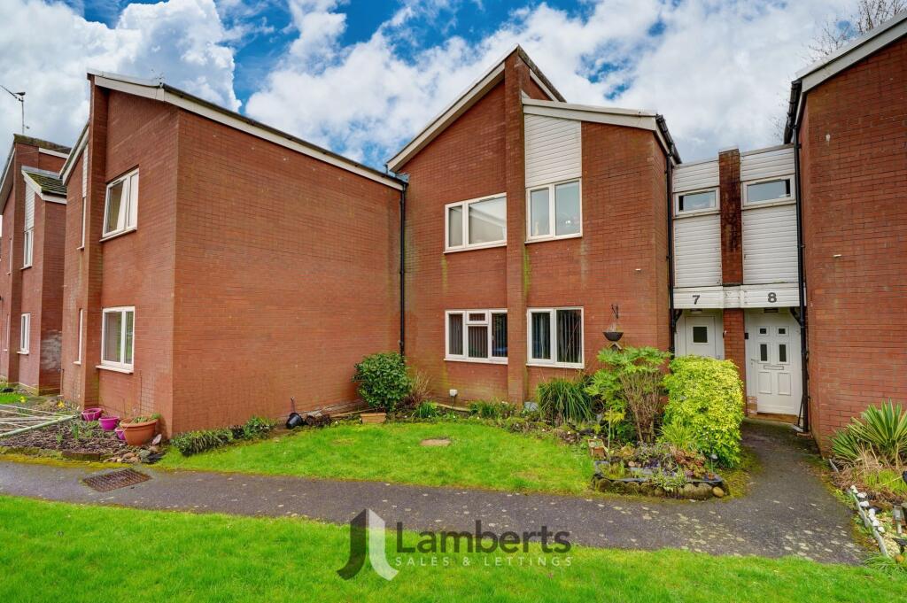 Main image of property: Ridgeway Close, Studley, B80