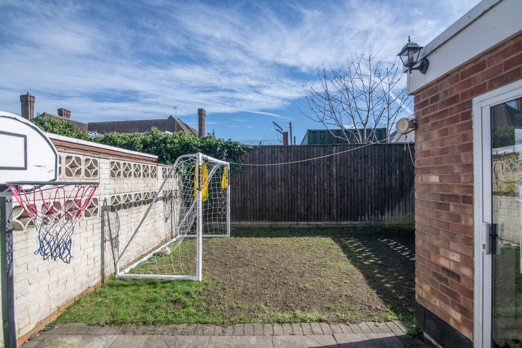 Additional image 20 of Stanway Gardens, West Bromwich