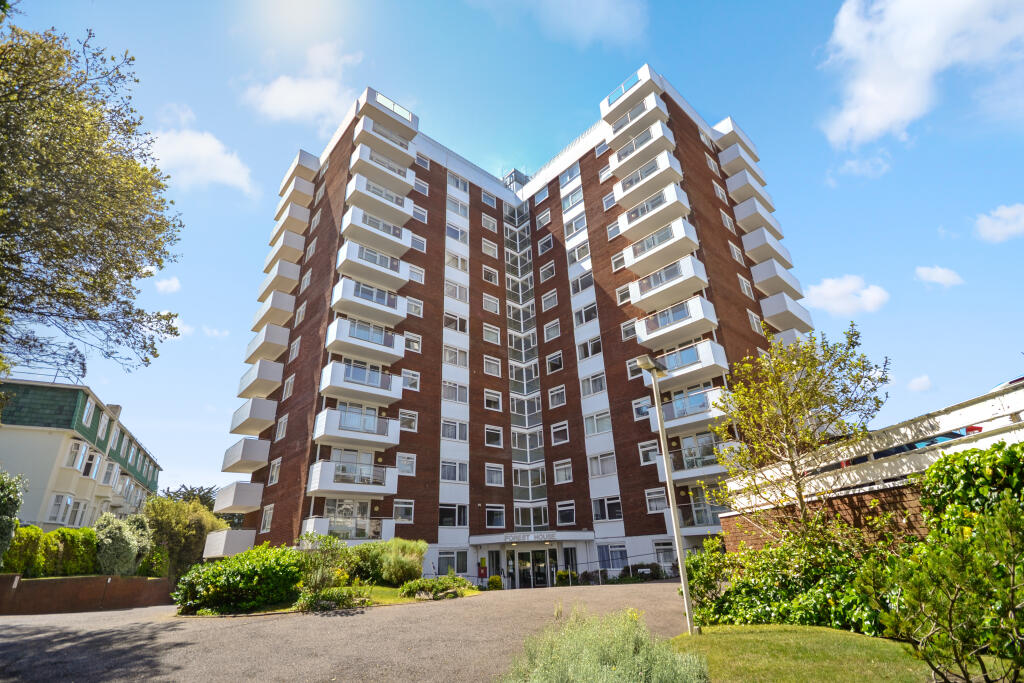 Main image of property: Flat 1, Forest House, 1 Russell Cotes Road, Bournemouth, BH1 3UA