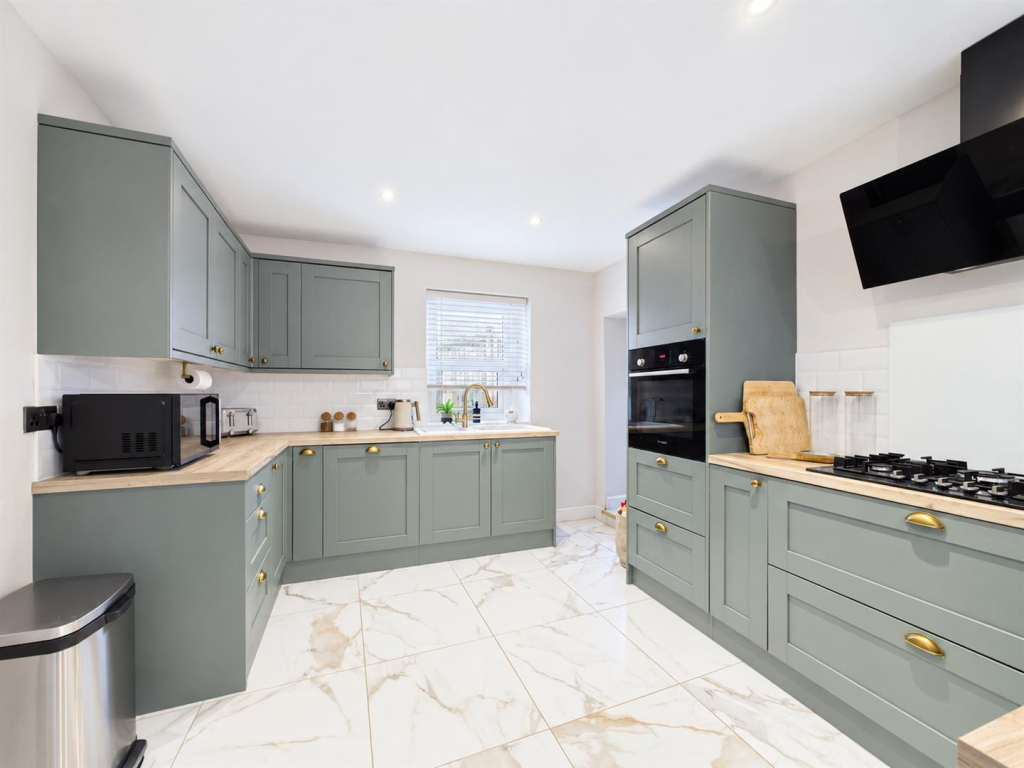 House in Cinderford, Denecroft - More
