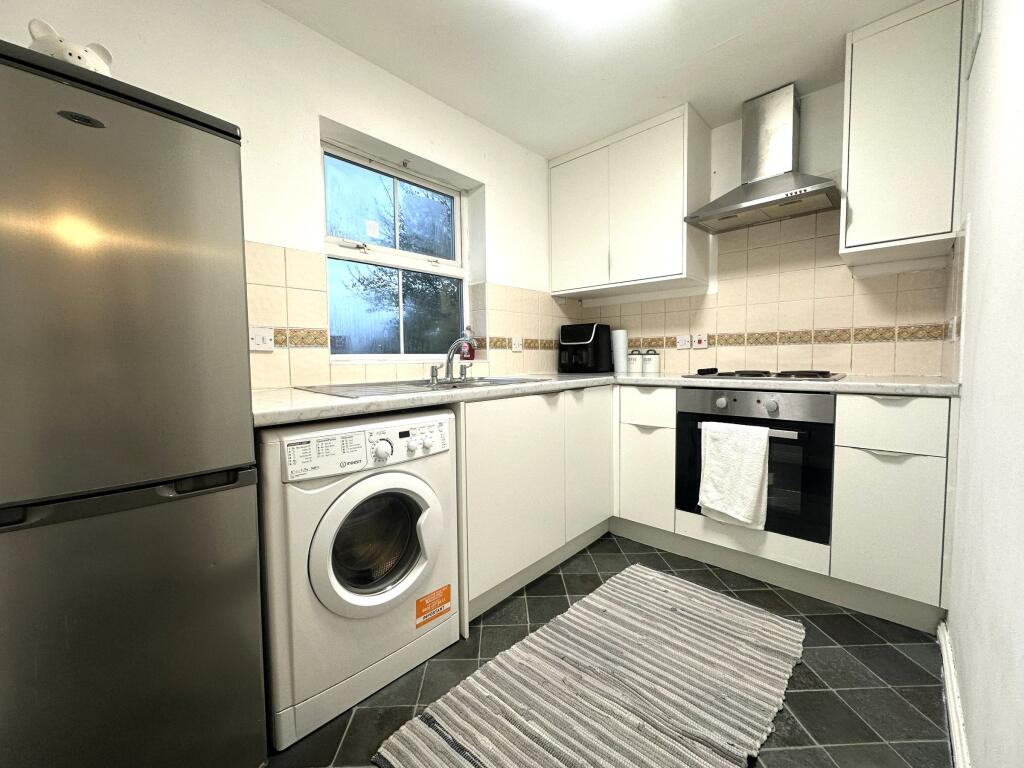 Apartment in London - View 3