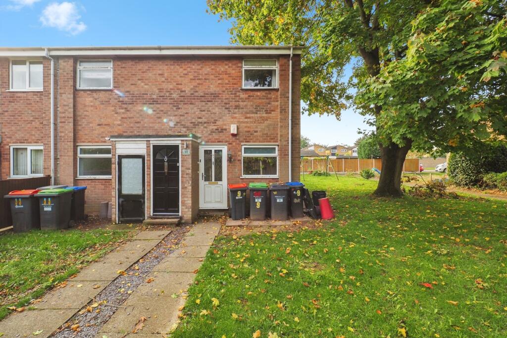 Main image of property: Balmoral Grove, Hucknall, Nottingham, Nottinghamshire, NG15