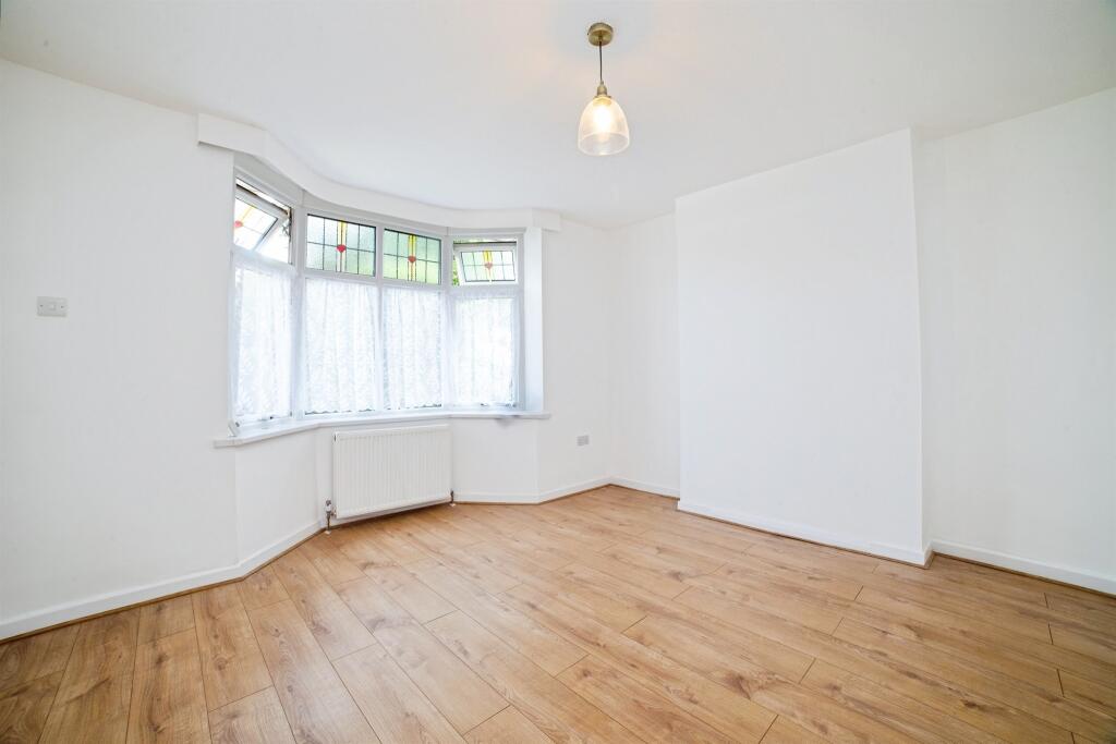 House in Broxtowe, Eastwood - View 6