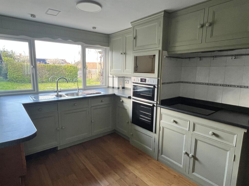 Additional image 2 of Manor Close, Templecombe