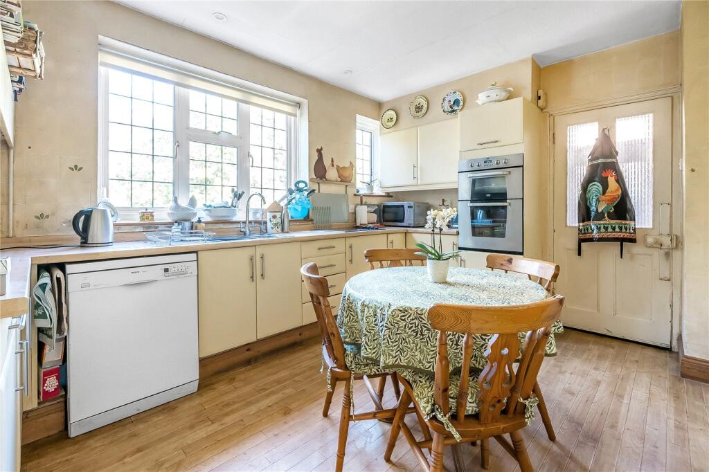 House in Reigate, Meadvale - View 5