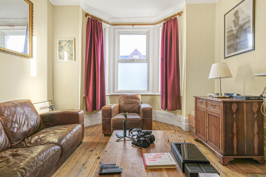 Lewin Road, London, SW16 - More