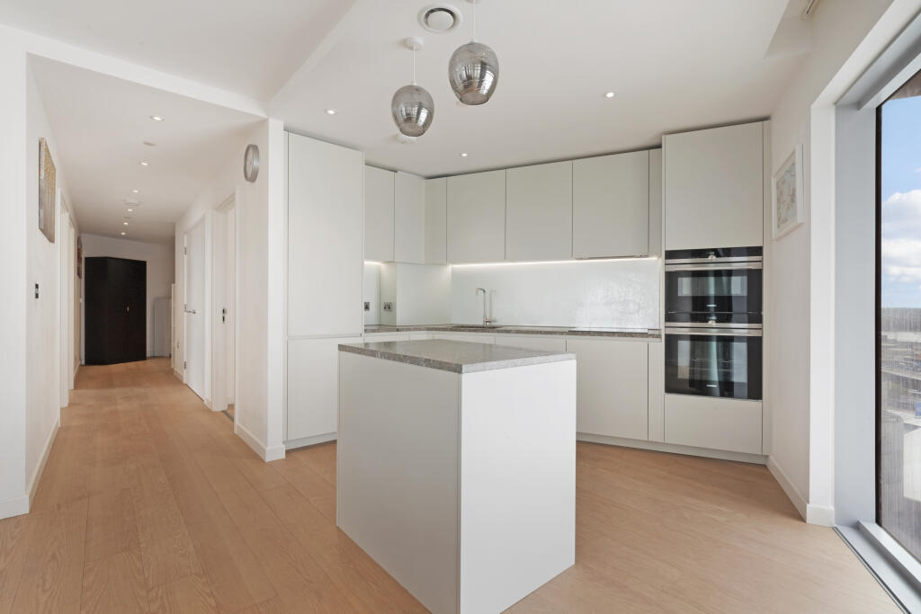 Apartment in London - View 3