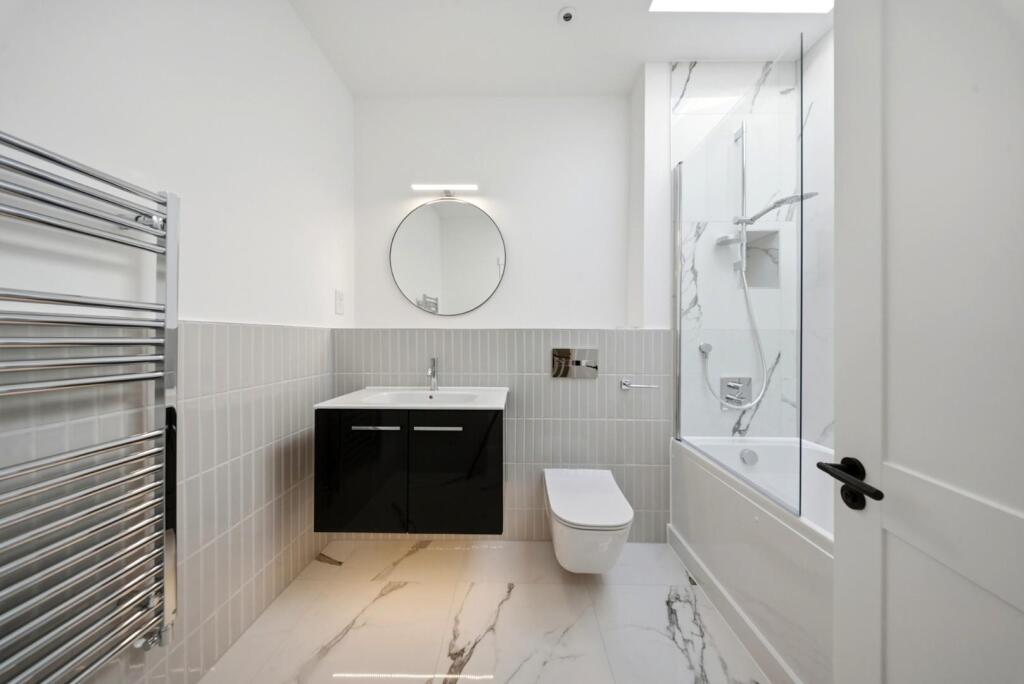 House in London - More