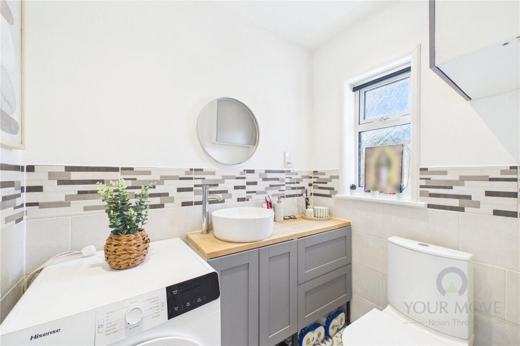 House in Northampton, Spinney Hill - More