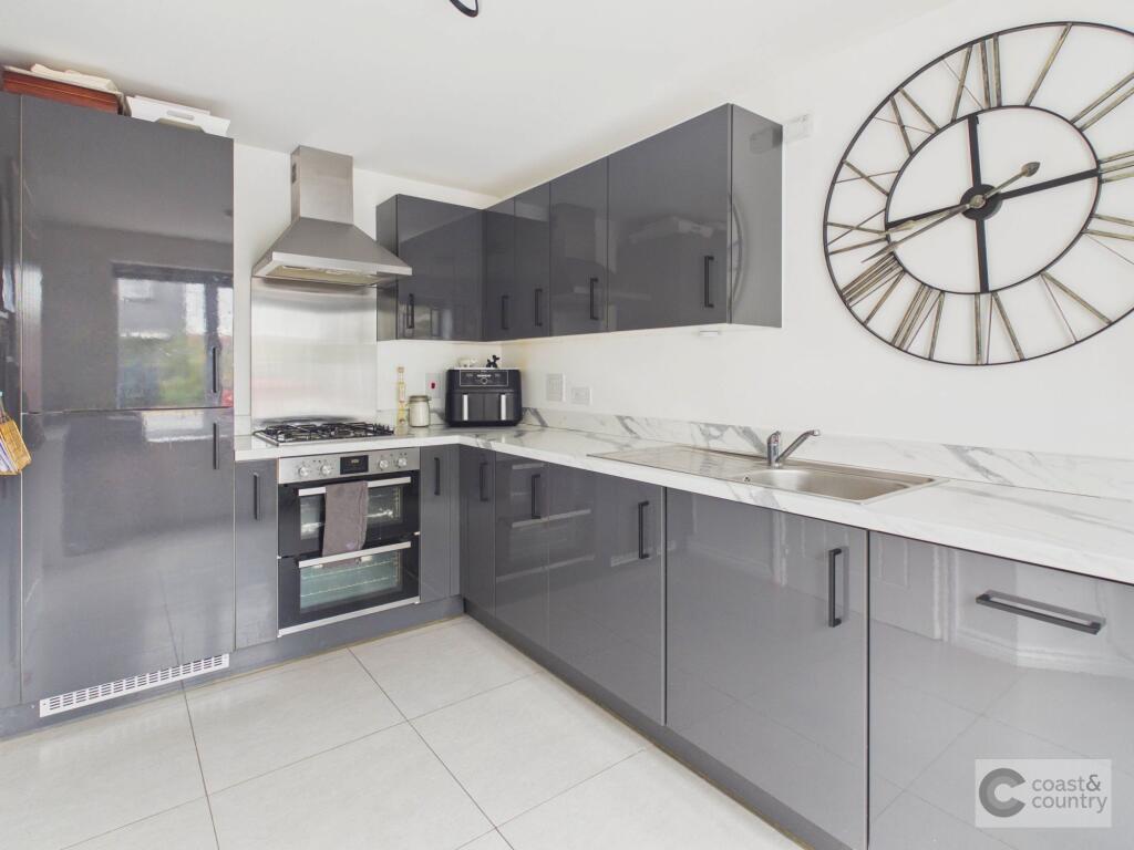 Buttercup Way, Newton Abbot, TQ12 photo 4