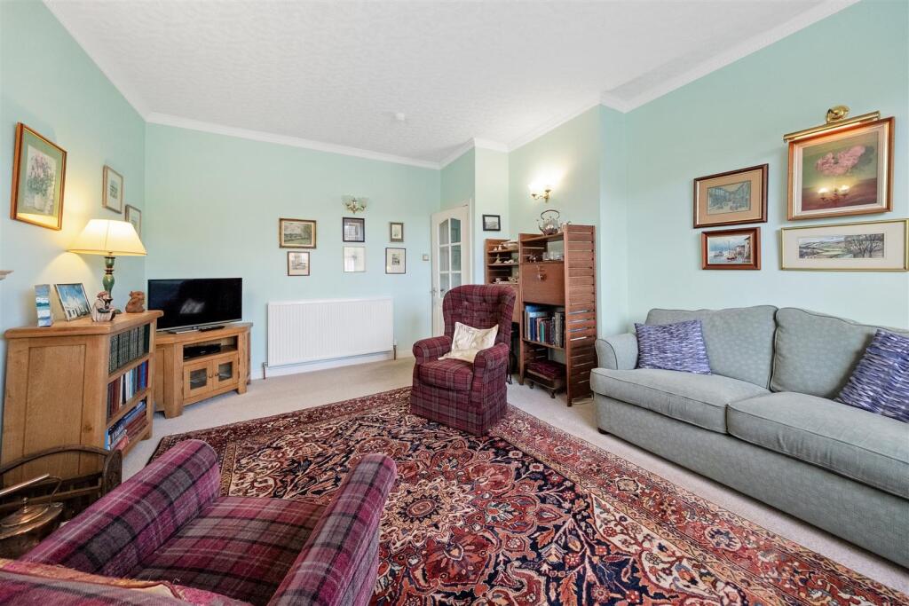 House in Kirkcaldy, Fife - View 3
