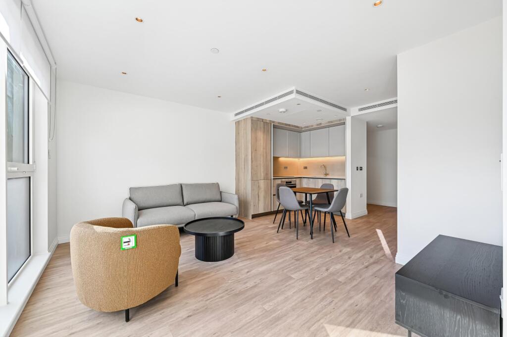 Apartment in London - More