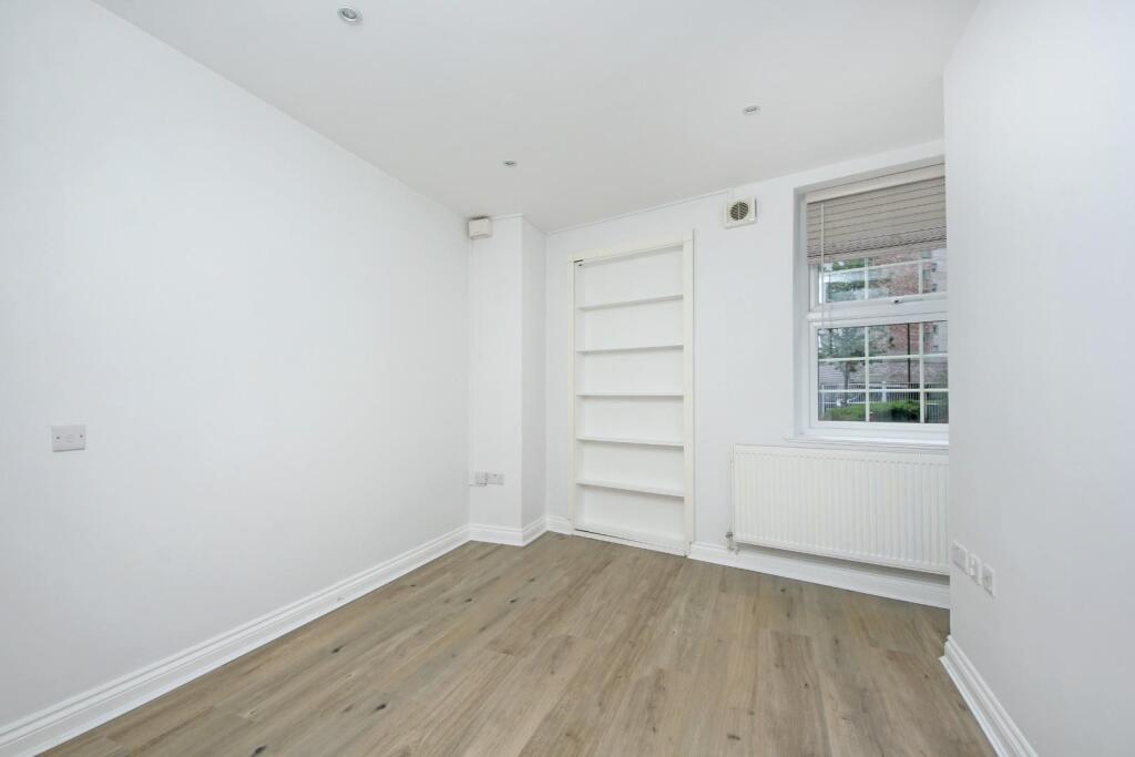 Apartment in London - View 4