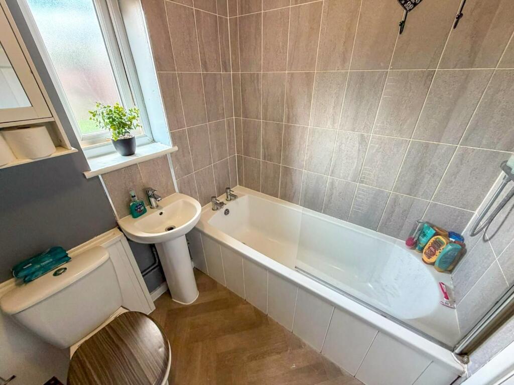House in Ipswich - View 5