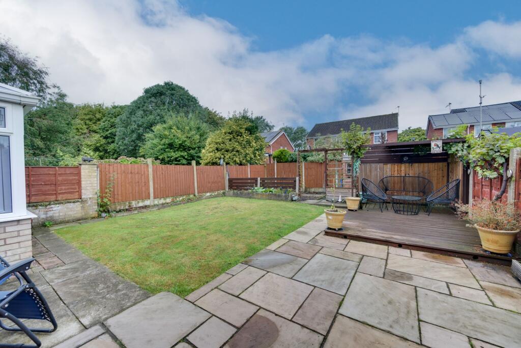 House in Congleton, West Heath - View 3