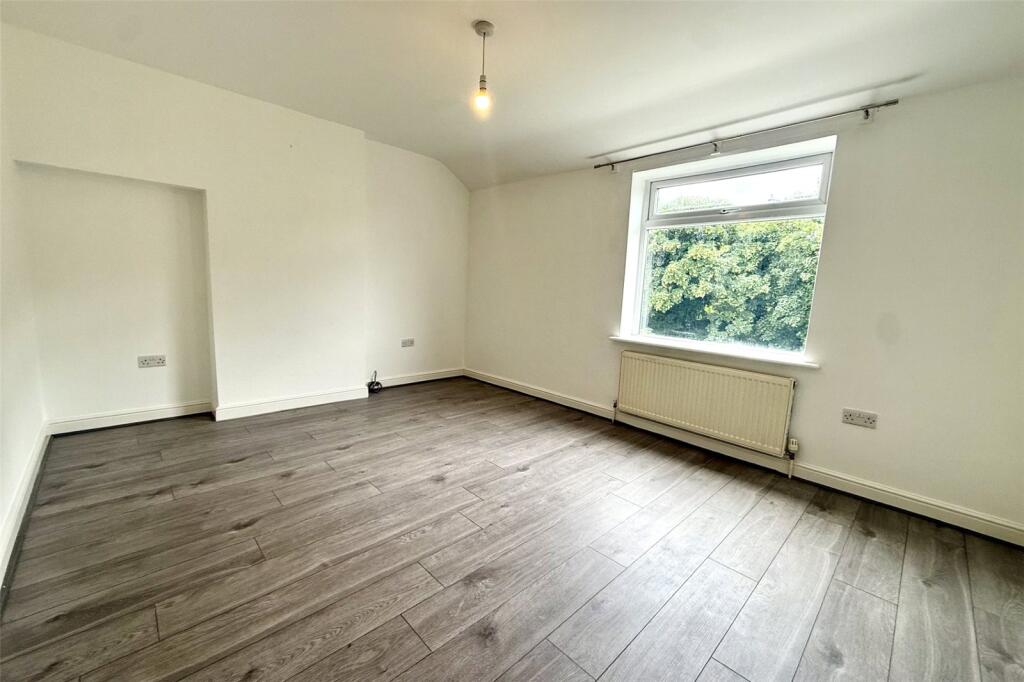 House in Amber Valley, Ripley - View 5