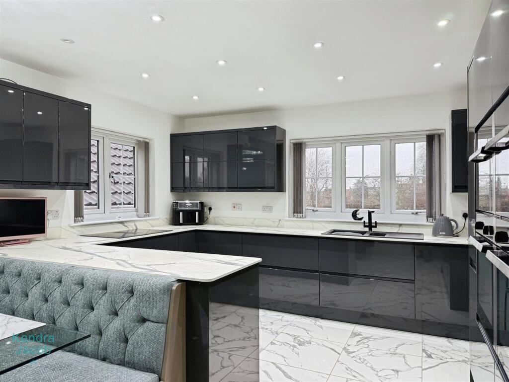 Blyth Road, Oldcotes, Worksop photo 5