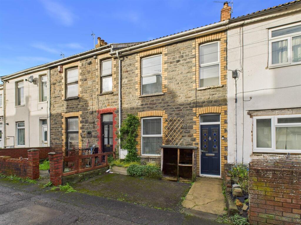 Main image of property: Alsop Road, Kingswood, Bristol, BS15 1RP