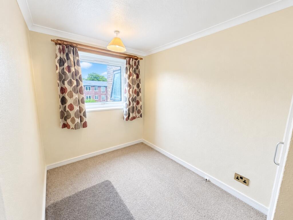 Apartment in Walsall, Leighswood - More